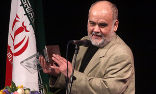اکبر عبدی: برای کسب سیمرغ باید زنبیل می‌گذاشتم/مسعود ده نمکی: مخالفان اثر "رسوایی" جزو ریاکاران هستند