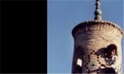 چله‌نشینی در مشهورترین مناره جنبان جهان