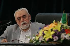 مرحوم سيد احمد خميني رهبر معظم انقلاب را عمود خیمه اسلام می‌دانست