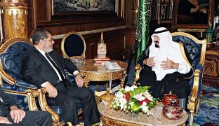 گفتگوی تلفنی پادشاه عربستان و رئيس جمهور مصر