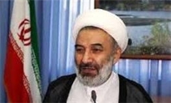 رؤسای 3 قوه اطاعت محض از ولایت فقیه داشته باشند