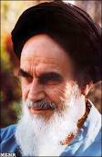امام خمینی (ره) با تاسیس بسیج آینده ی انقلاب را بیمه کرد