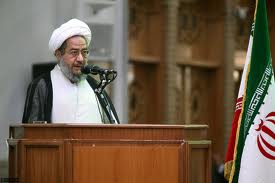 روحانیون در ترویج فرهنگ زکات تلاش کنند