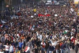 تجمع هزاران مصري در ميدان التحرير