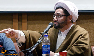 نيروهاي افراطي اصلاحات با کناره گيري عرصه را براي ورود افراد ميانه رو باز کنند