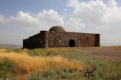 كاروانسرای شاه عباسی در شهرستان نیر