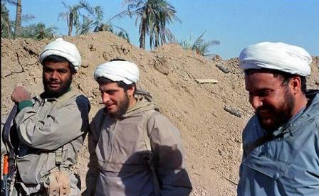 حضور روحانیت در دفاع مقدس دلگرم کننده و در فتنه روشنگرانه بود