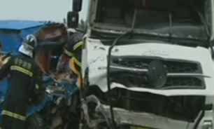 فیلم/ برخورد تانکر با تراکتور مزرعه