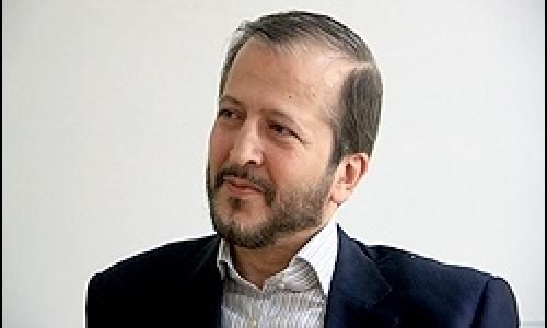 مهدي هاشمي از واحد آكسفورد دانشگاه آزاد حقوق مي گرفت