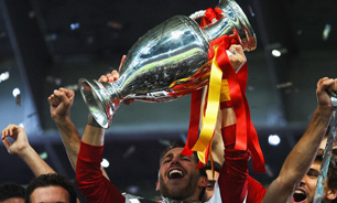 فیلم / مراسم جشن قهرمانی اسپانیا در EURO 2012