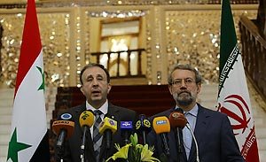 لاريجاني: اصلاحات با سلاح و انفجار ايجاد نمي‌شود/ اللحام: نيمي از پايگاههاي آمريكا براي كشتار مردم سوريه در قطر مستقرند