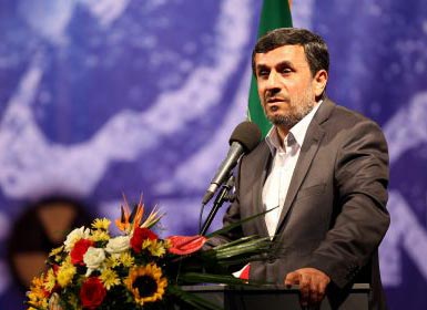 تا دو سال ديگر  به جايگاه پانزدهم اقتصاد دنيا خواهيم رسيد