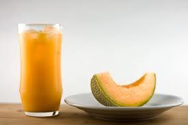 بفرمایید یک قاچ طالبی !