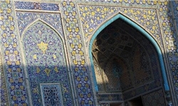 مساجد چناران غبارروبی می‌شوند