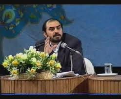 رحيم پورازغدي به دانشگاه صنعتي شريف مي‌رود