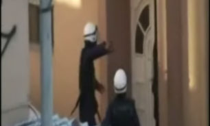 فیلم / یورش و سرقت نيروهاي آل خليفه به منازل