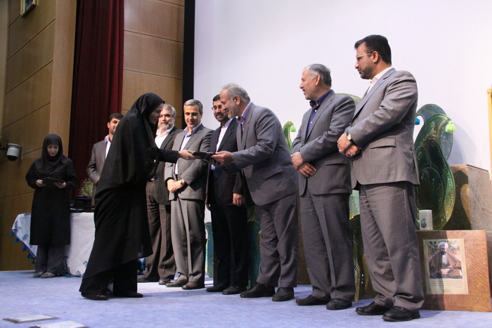 موفقیت کشوری عضو ارشد کتابخانه پستی کانون مرند