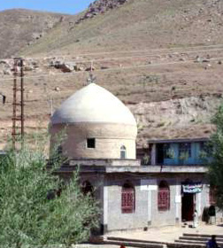 بقاع متبرکه، باید مأمن و ملجأ مؤمنان باشند