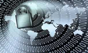 اپل و آمازون بر يک هکر مغلوب شدند
