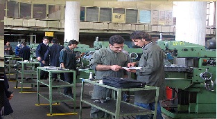 پایین آوردن بیکاری استان با بهره گیری از فرصت ها