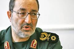 همه دستگاه‌ها و سازمان‌ها قرارگاه جنگ نرم تشکیل دهند