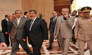 فيچ اقدامات مرسی را تأیید کرد
