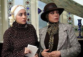 ابراز رضايت مدير شبكه يك از "كلاه‌پهلوي"/ دري: بدون تعارف به تاريخ نگاه كنيم