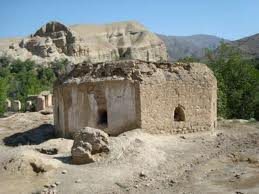 مرمت مسجد تاریخی بن حنبل شهر تاریخی بندر کنگ در هرمزگان