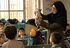 پرفروش‌های سینمای ایران در ۱۶ روز چقدر فروختند؟ / تماشاگران «اخراجی‌ها» بیشتر از «کلاه قرمزی» بودند + جدول