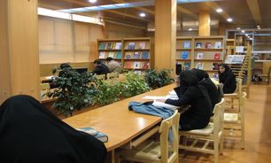 مردم با اهدای نسخ خطی از میراث مکتوب حراست کنند