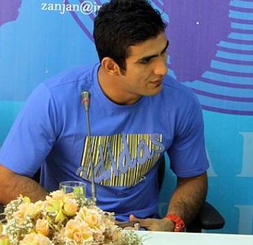 تمرینات مستمر ووشوکار زنجانی برای حضور در مسابقات جهانی ووشو