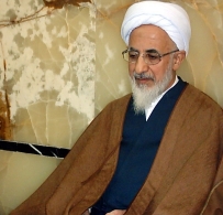 اقتصاد مقاومتي يك ستون فقرات مي‌خواهد و آن دين است/ بعضي‌ها فقط به درد دعای كميل مي‌خورند‍!