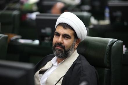 نيروهاي انتظامي با جديت با اخلال‌گران فضاي فرهنگي كشور برخورد كند
