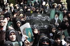 تجمع اعتراضي دانشگاهیان دانشگاه بهشتی در واکنش به توهين به ساحت پيامبر اکرم(ص)