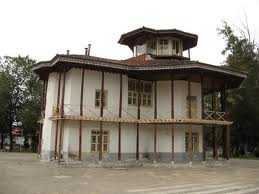 برپایی نمایشگاه تخصصی گردشگری در عمارت کلاه فرنگی رشت