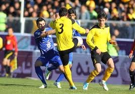 پایان نیمه نخست بدون گل مساوی