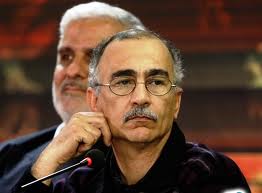 پرويز شيخ طادي:8 سال دفاع صادقانه جزو تاريخ درخشان كشور است