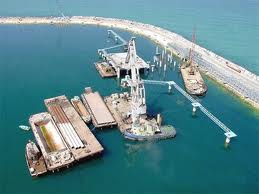 اولویت بندی شاخص های بهداشتی،ایمنی وزیست محیطی برحسب ریسک در منطقه ویژه اقتصادی بندرامام خمینی (ره)