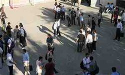دانش‌آموزان مدرسه‌ محمدآباد سی ریز در زرند معلم ندارند