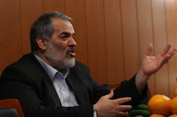 تهديد نظامي عليه ايران نمونه‌ بارز جنگ نرم
