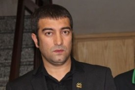 مشغول مذاکره با چند کارگردان هستم