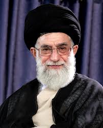بايد به جايي برسيم كه يكروزي اگر كسي خواست به تازه‌هاي علمي دست پيدا كند، مجبور شود زبان فارسي ياد بگيرد