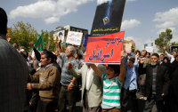 راهپیمایی نمازگزاران زنجانی در اعتراض به توهین به پیامبر اکرم (ص)