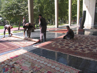 آغاز عملیات حفاظت و مرمت قالی عمو اوغلی کاخ صاحبقرانیه