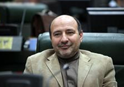 تحقيق و تفحص مجلس از وضعيت واحد‌هاي توليدي کشور در سال توليد ملي/ قانون جديد حمايت از بخش‌هاي توليدي تصويب مي‌شود