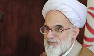 کشورهای اسلامی نباید جیره‌خوار علم غربی‌ها باشند