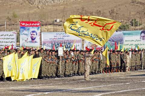 نمایش اقتدار بسیج در "مانور اقتدار"