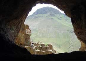 غار کبوتر کجاست ؟
