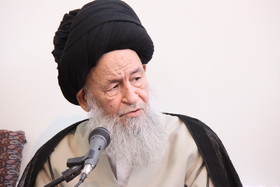 در مقابل اهانت کنندگان به پیامبر (ص) کوتاه نیاییم