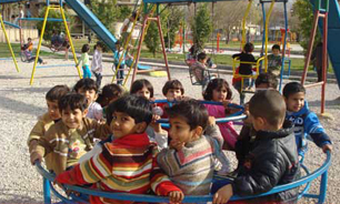 این گونه است که پدر و مادر از زندگی حذف می شوند